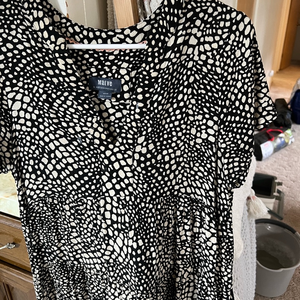 Anthropologie black and white dress. Size M.